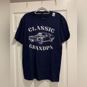 Men’s Gildan Navy Classic Car T-Shirt- Size M